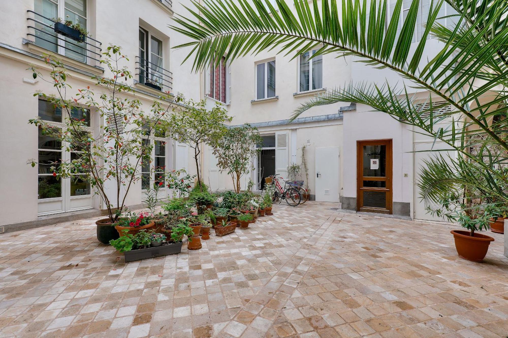 Paradise In The Center Of Paris - Le Marais Экстерьер фото